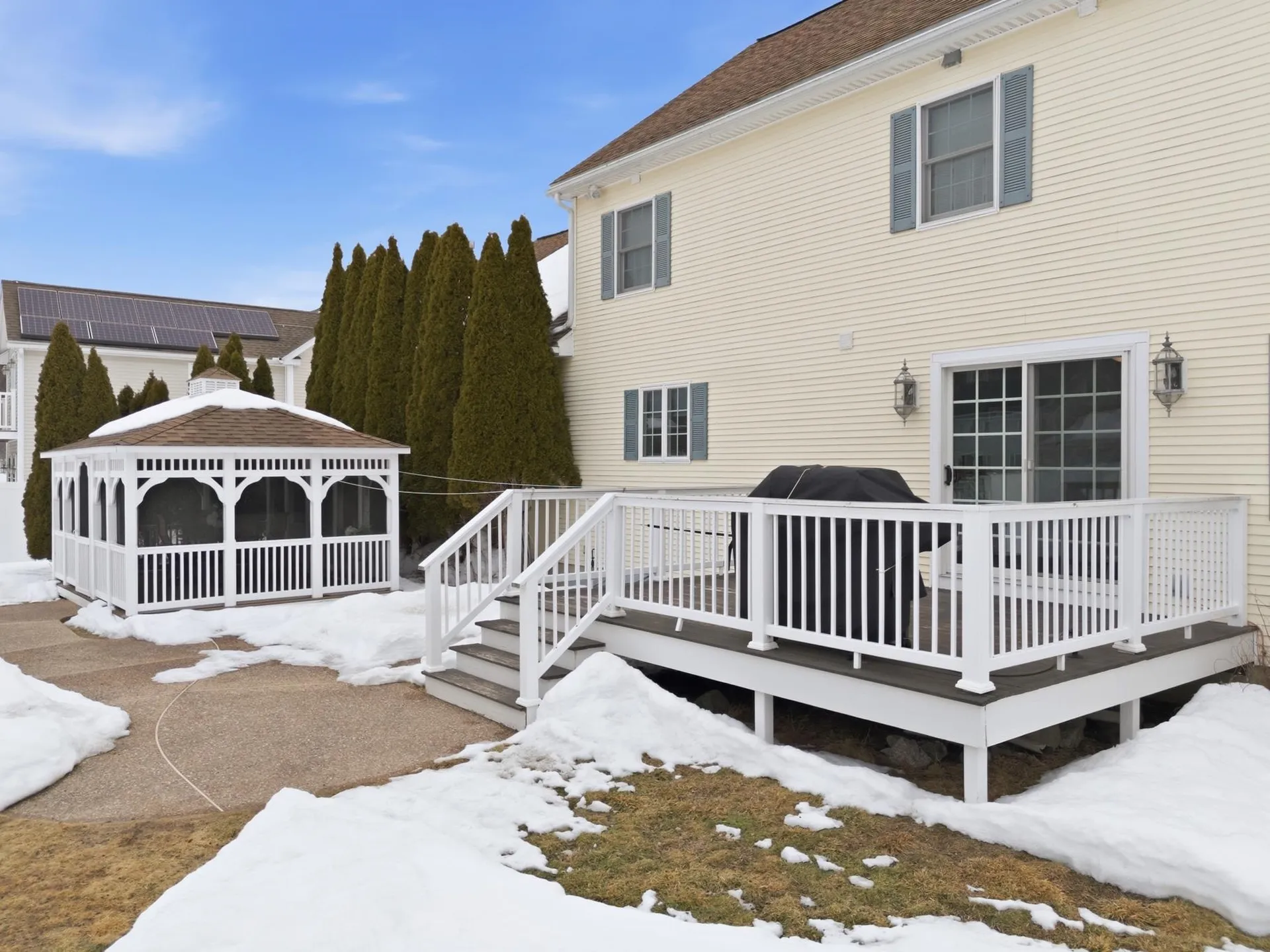 19 Viola Circle Seabrook NH 03874