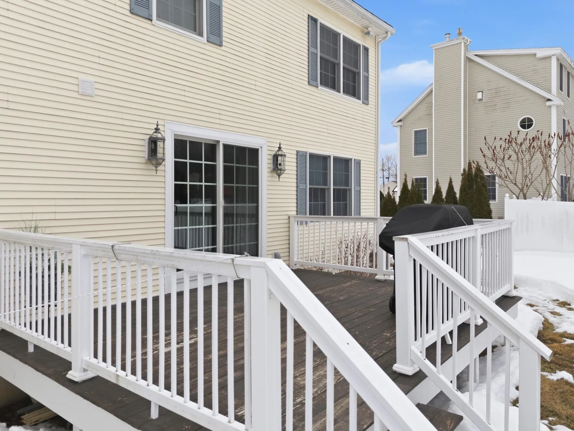 19 Viola Circle Seabrook NH 03874