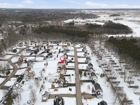 19 Viola Circle Seabrook NH 03874