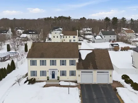 19 Viola Circle Seabrook NH 03874