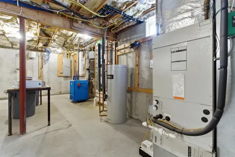 19 Viola Circle Seabrook NH 03874