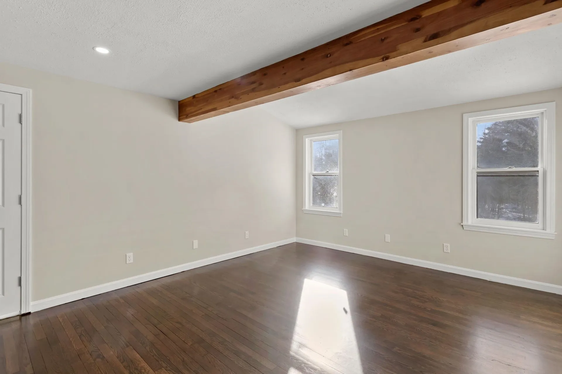 19 Auburn Road Londonderry NH 03053