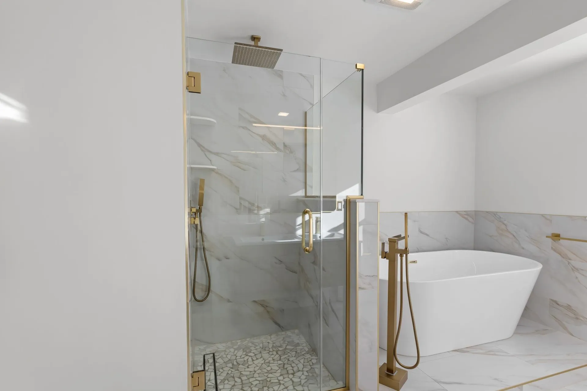 19 Auburn Road Londonderry NH 03053