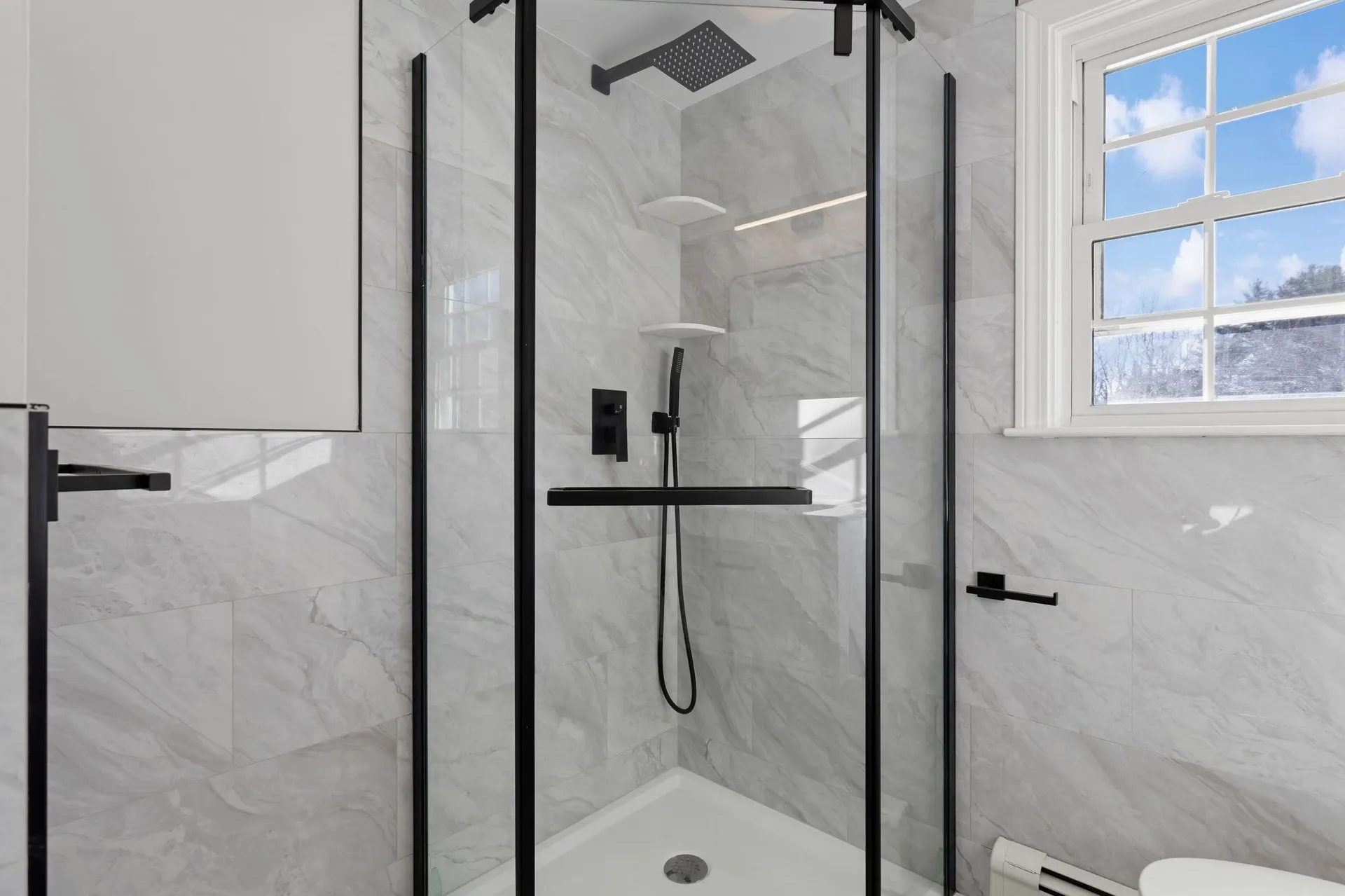 19 Auburn Road Londonderry NH 03053