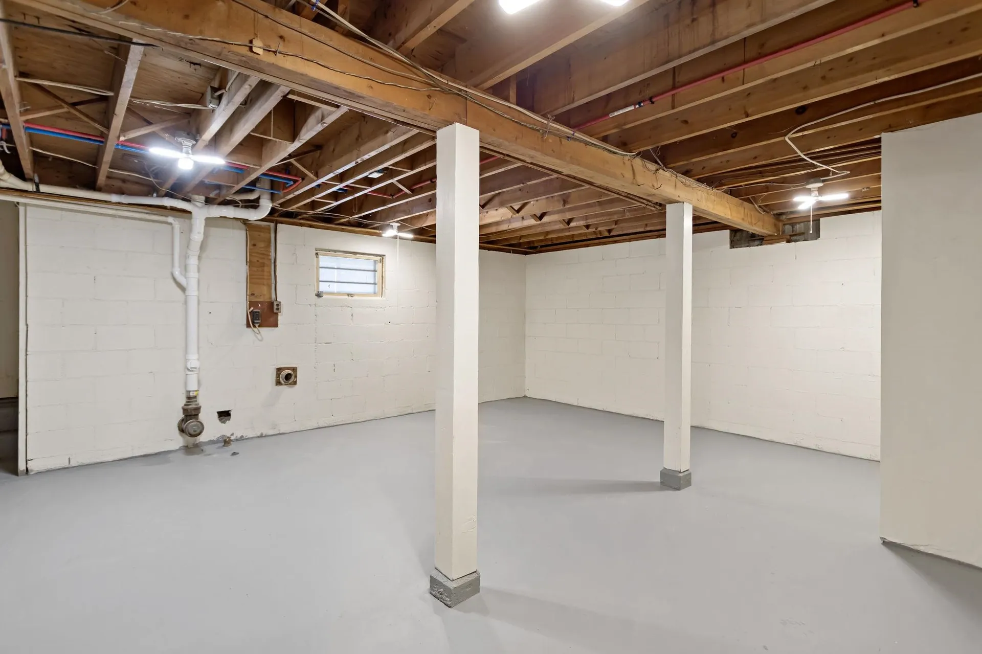 19 Auburn Road Londonderry NH 03053