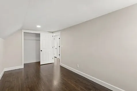 19 Auburn Road Londonderry NH 03053