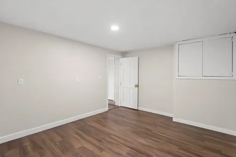 19 Auburn Road Londonderry NH 03053