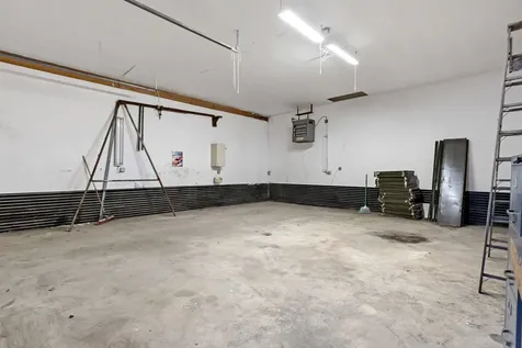 19 Auburn Road Londonderry NH 03053