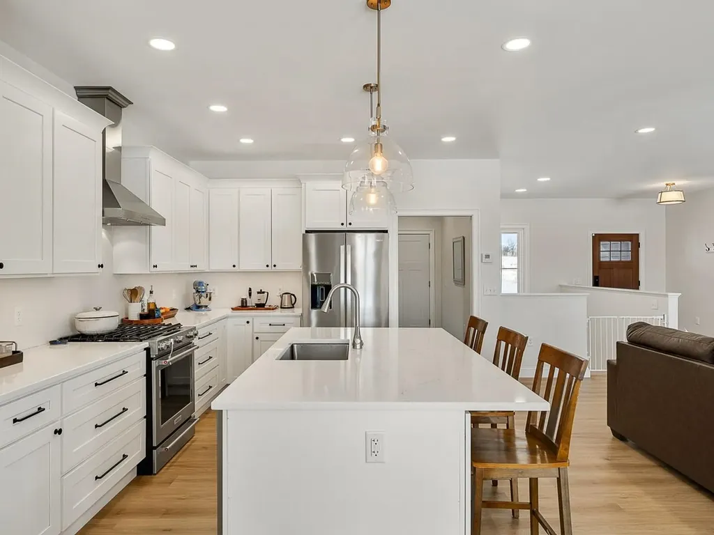 302 Matthews Meadow Ferrisburgh VT 05456