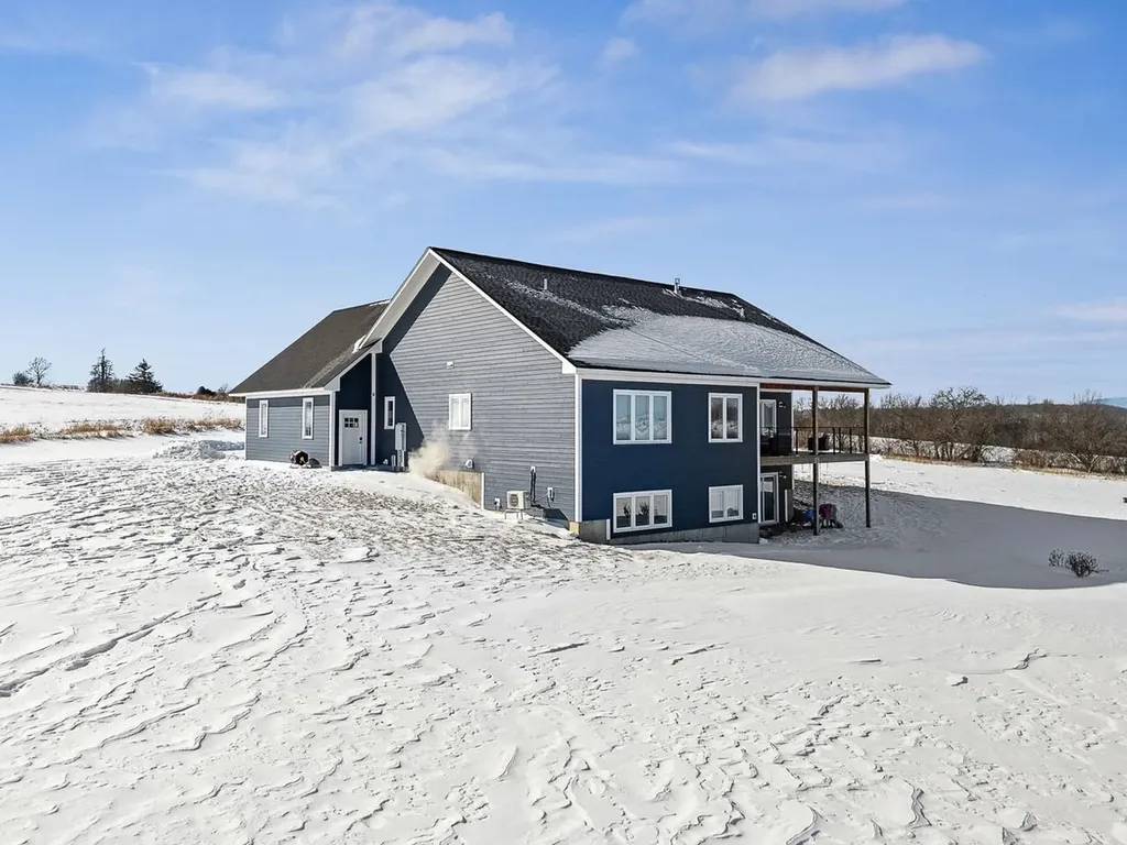 302 Matthews Meadow Ferrisburgh VT 05456