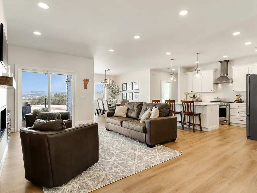 302 Matthews Meadow Ferrisburgh VT 05456