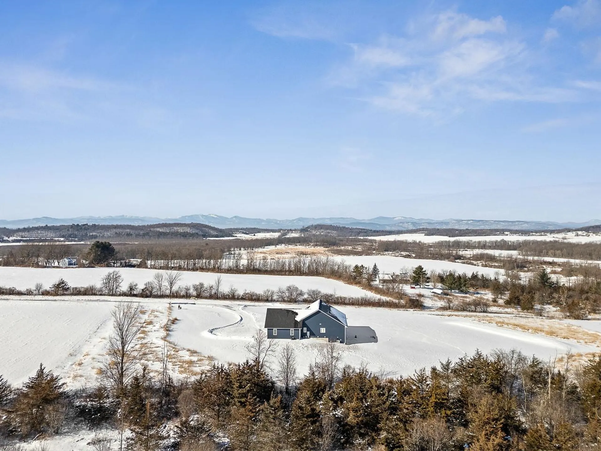 302 Matthews Meadow Ferrisburgh VT 05456