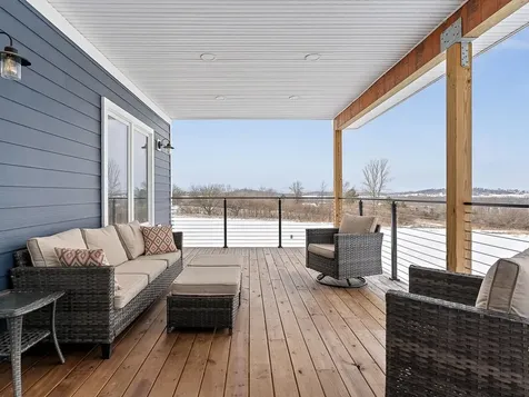 302 Matthews Meadow Ferrisburgh VT 05456