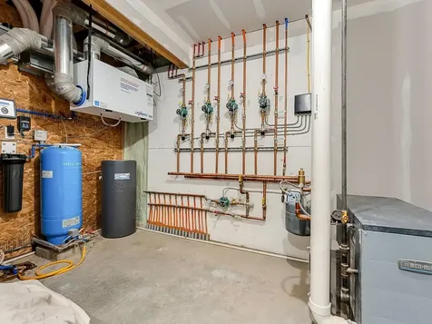 302 Matthews Meadow Ferrisburgh VT 05456