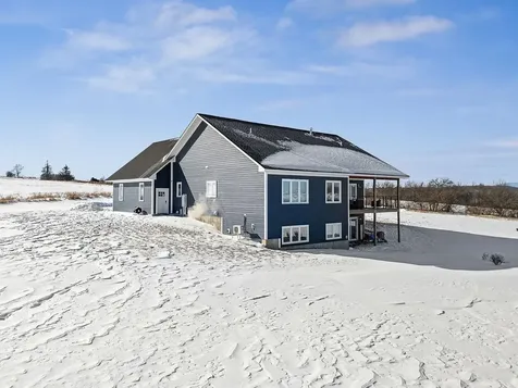 302 Matthews Meadow Ferrisburgh VT 05456