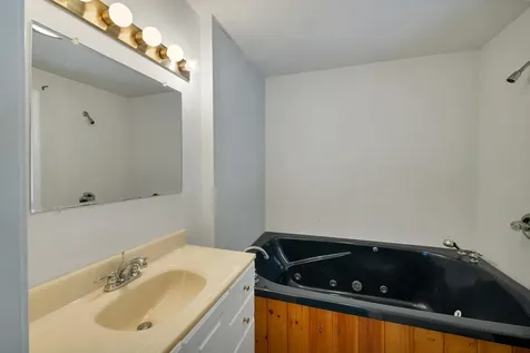 5 Circle Point Road Sanbornton NH 03269