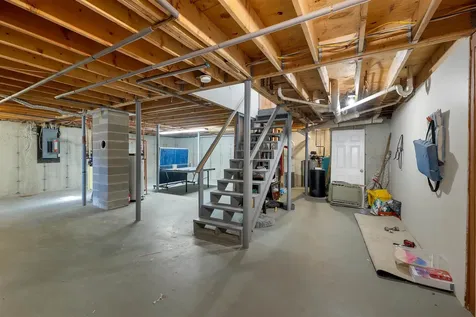 5 Circle Point Road Sanbornton NH 03269