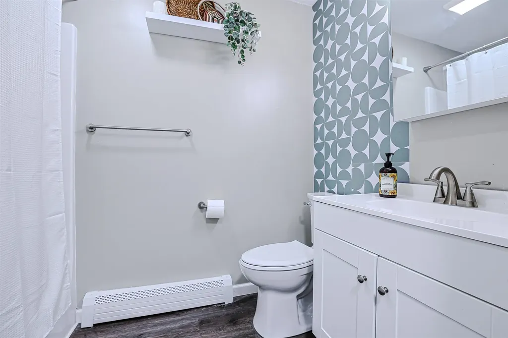 76 Shelburne Road Merrimack NH 03054