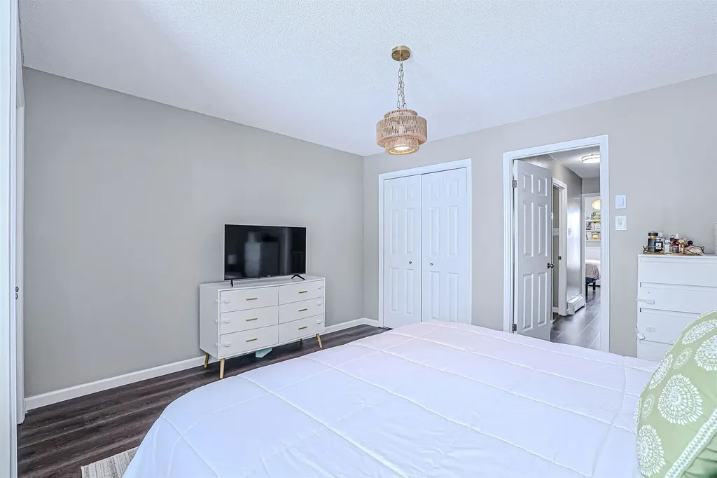 76 Shelburne Road Merrimack NH 03054