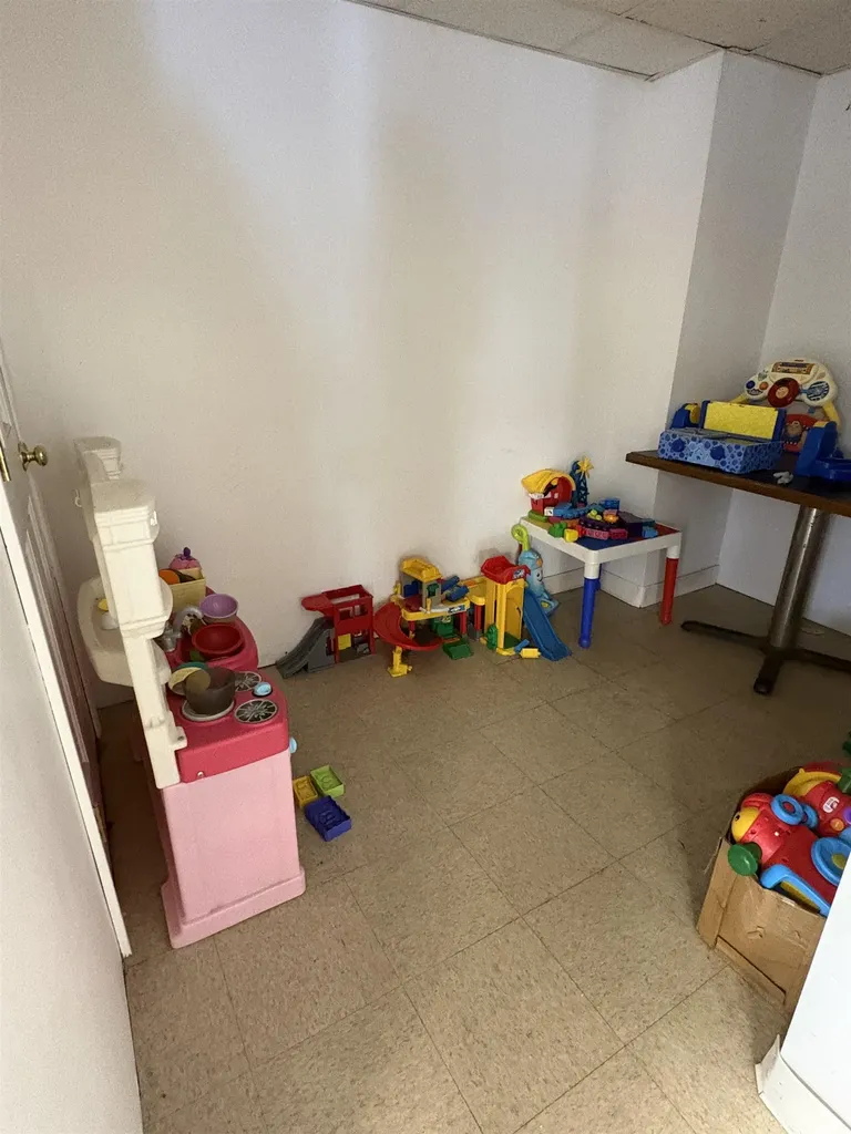 456 Main Street Farmington NH 03835