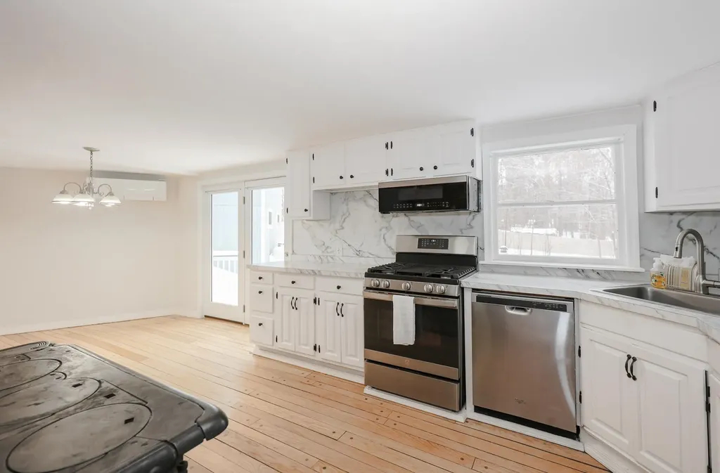 96 Rocky Hill Road Somersworth NH 03878