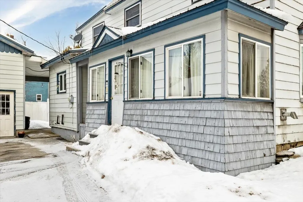 12 Hamilton Place Richford VT 05476