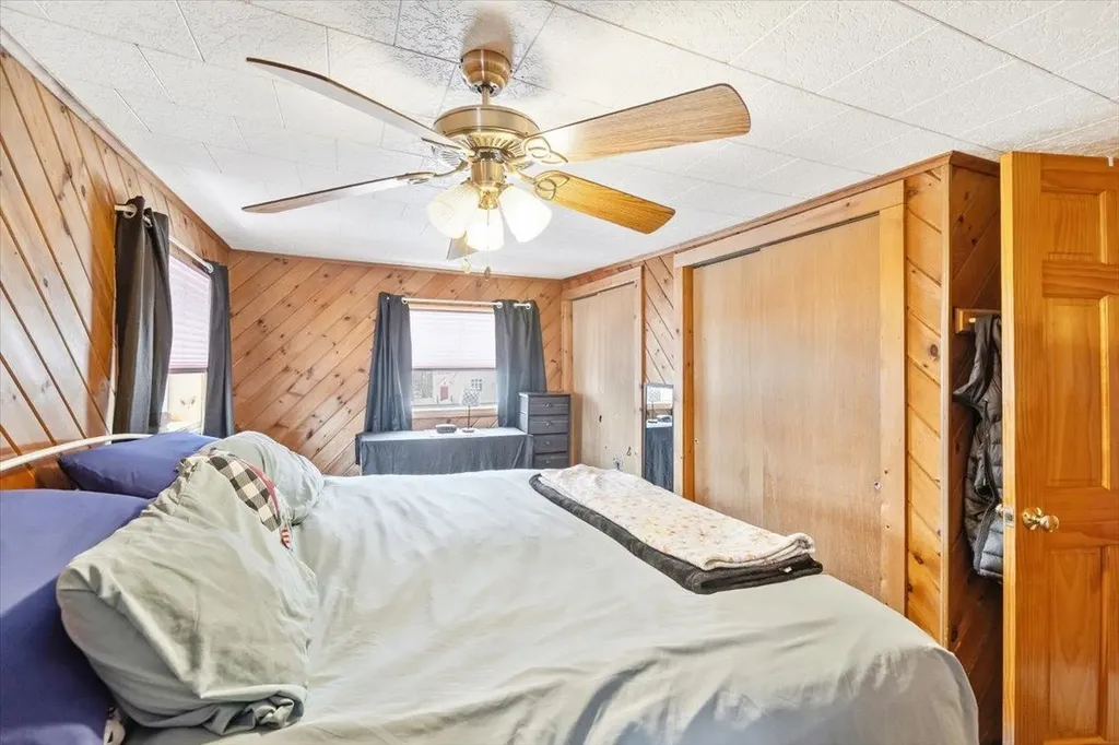 12 Hamilton Place Richford VT 05476