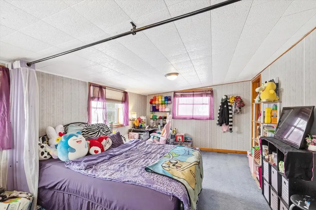 12 Hamilton Place Richford VT 05476