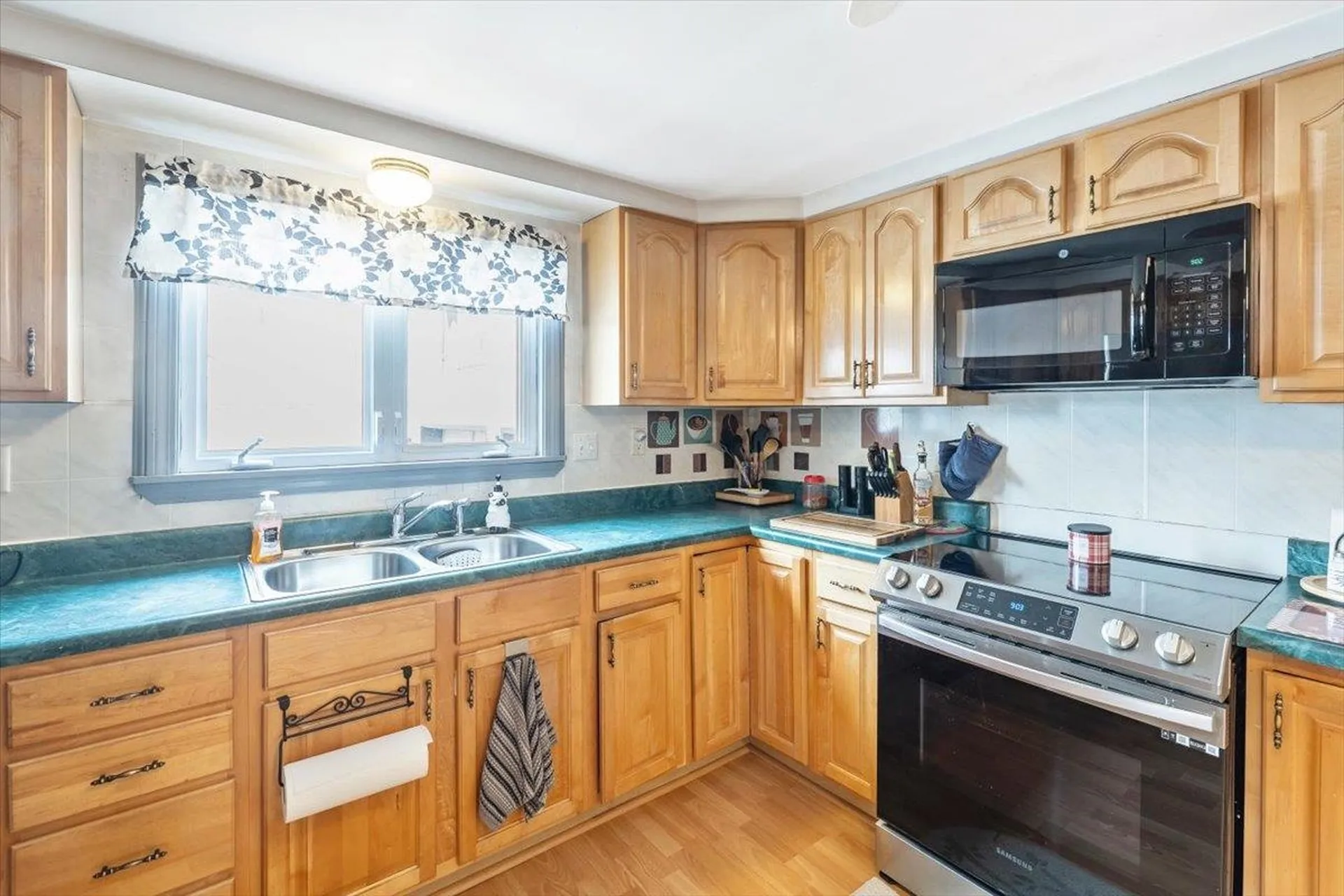 12 Hamilton Place Richford VT 05476