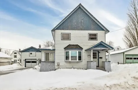 12 Hamilton Place Richford VT 05476