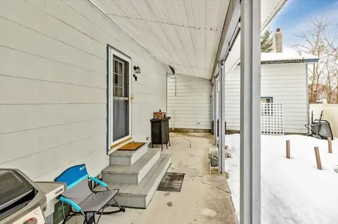 12 Hamilton Place Richford VT 05476