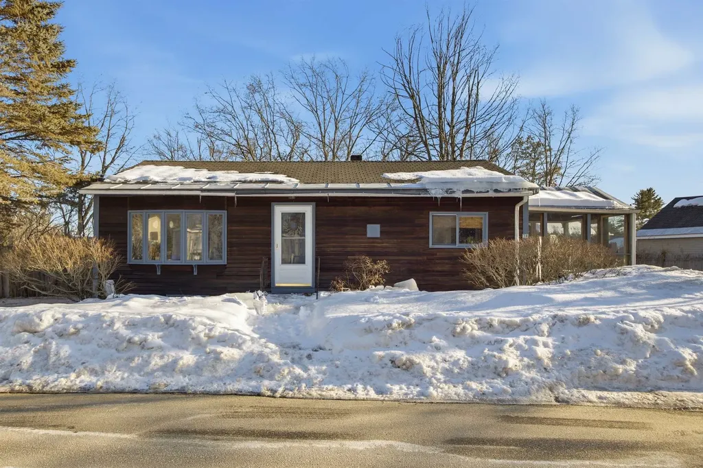 34 Gage Street Boscawen NH 03303