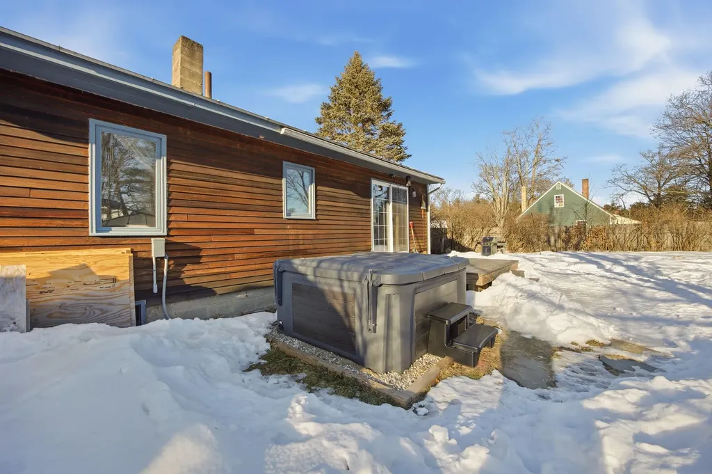 34 Gage Street Boscawen NH 03303