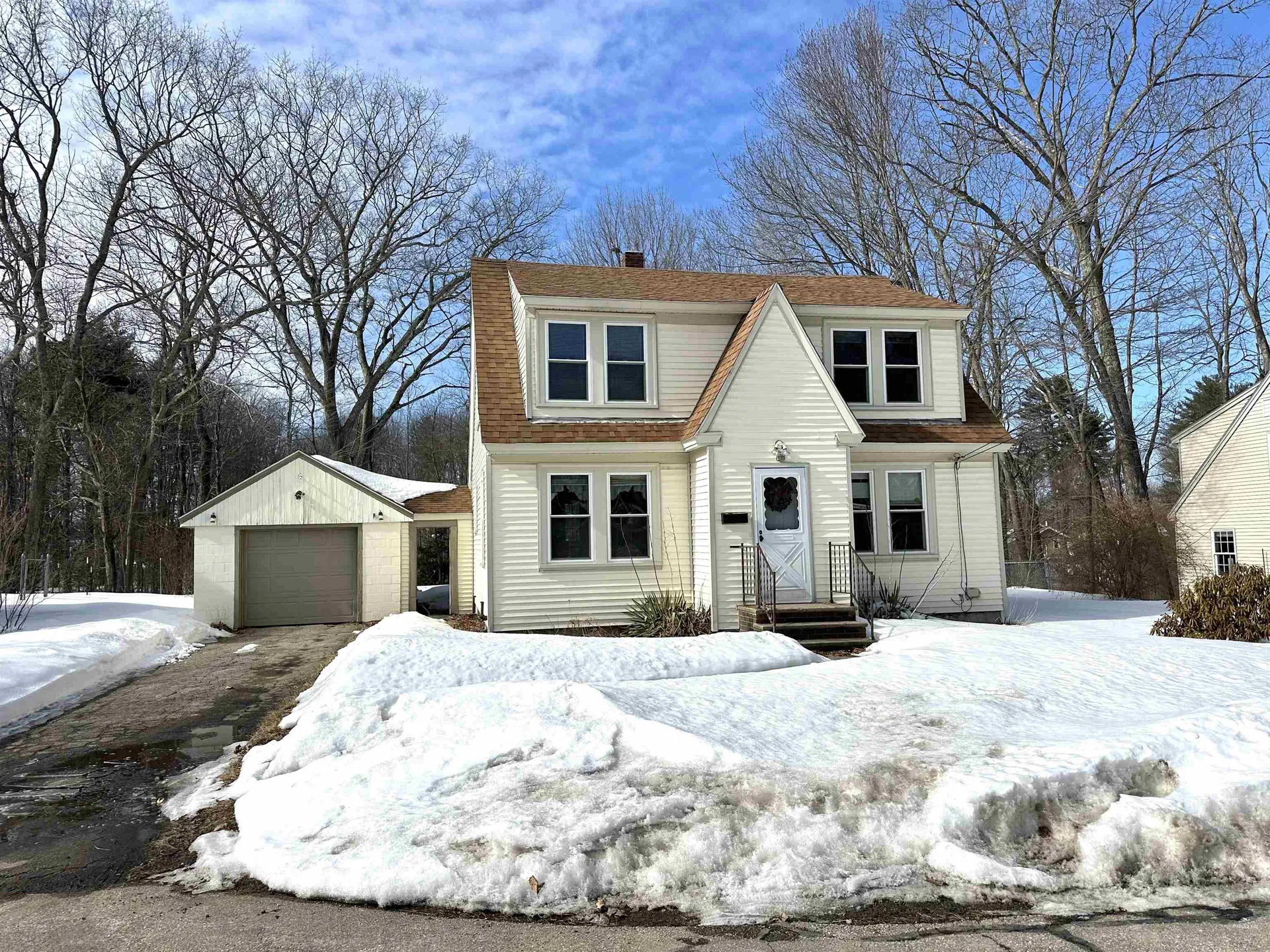 1 Brook Street Rochester NH 03867