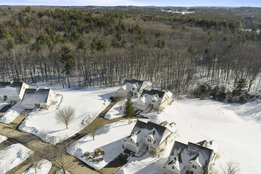 32 Tansy Avenue Stratham NH 03885