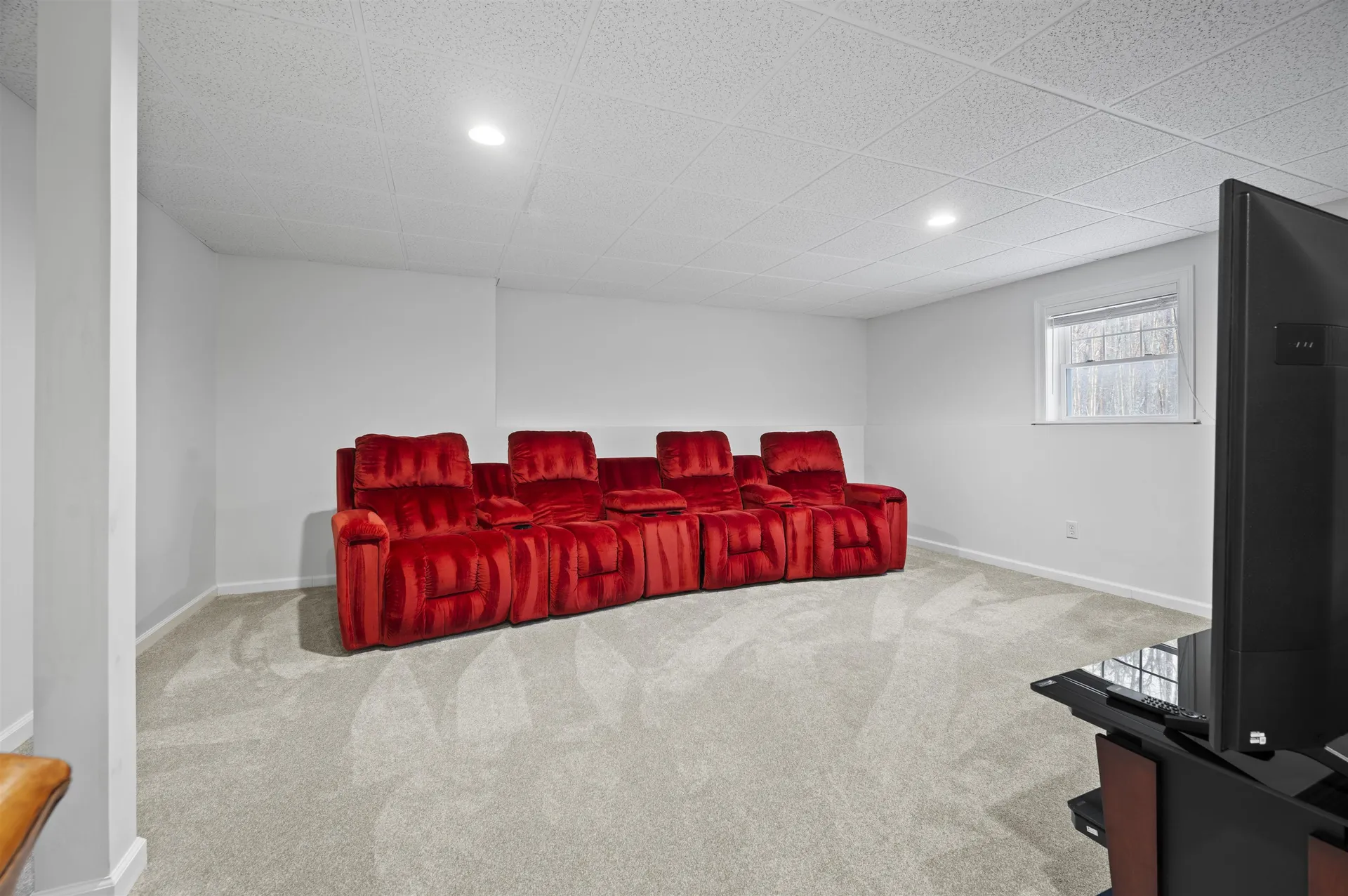 32 Tansy Avenue Stratham NH 03885