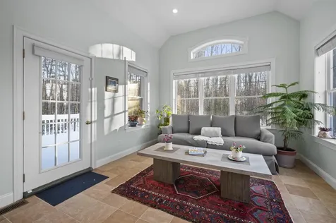 32 Tansy Avenue Stratham NH 03885