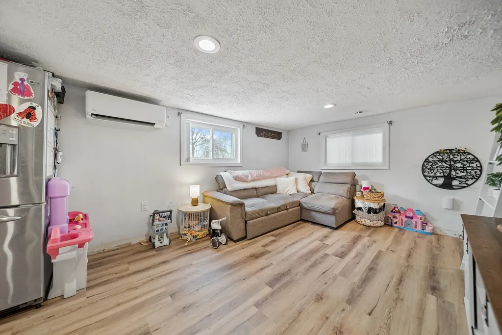 398 N Main Street Salem NH 03079