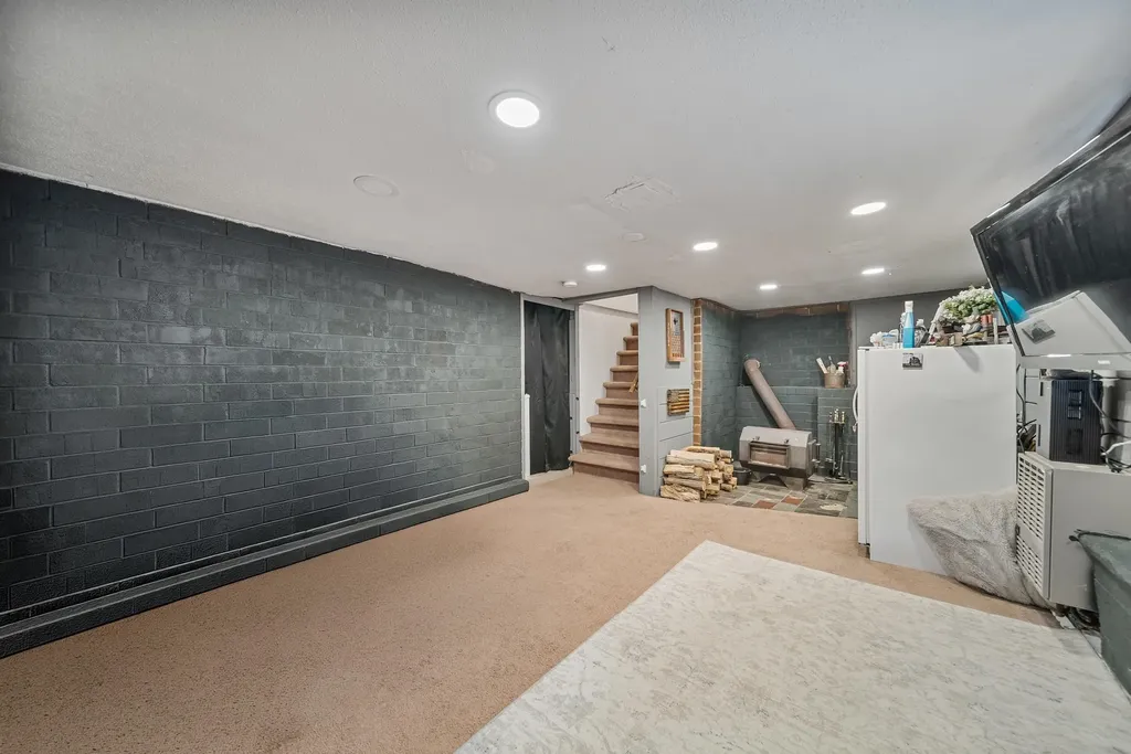 398 N Main Street Salem NH 03079