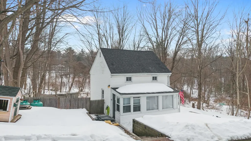 398 N Main Street Salem NH 03079