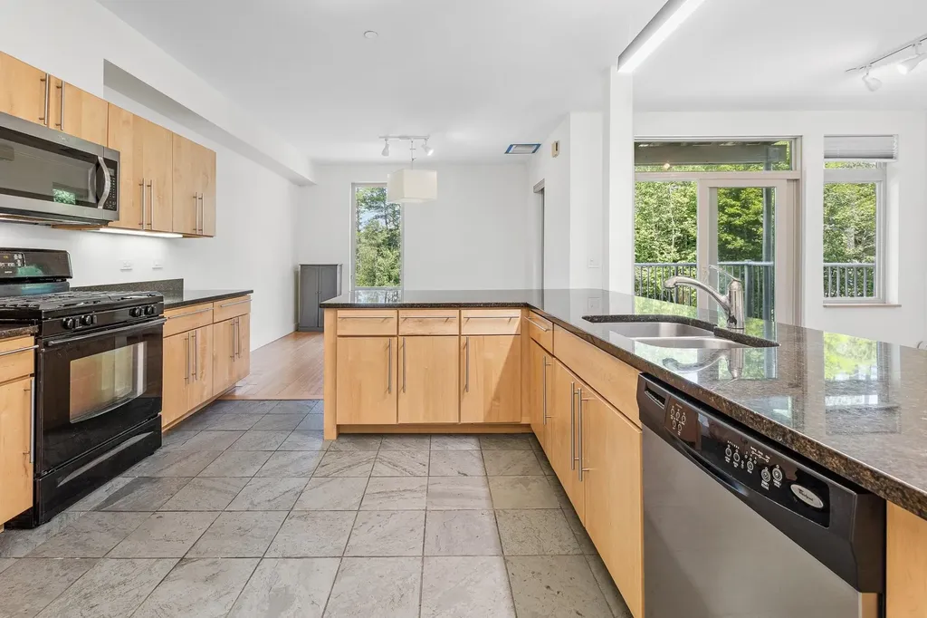 11 Gile Drive Hanover NH 03755