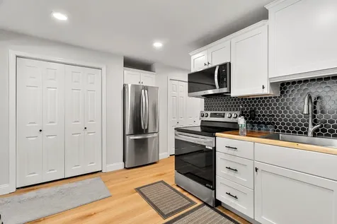 555 Calef Road Manchester NH 03103