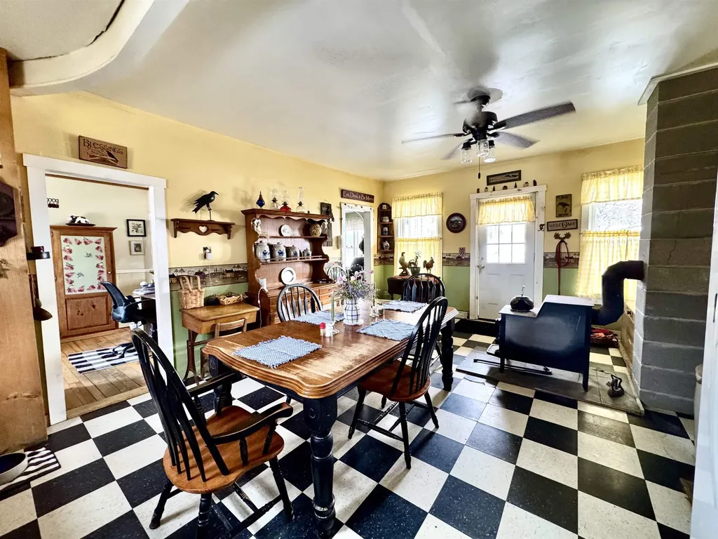 881 South Hill Road Stewartstown NH 03576