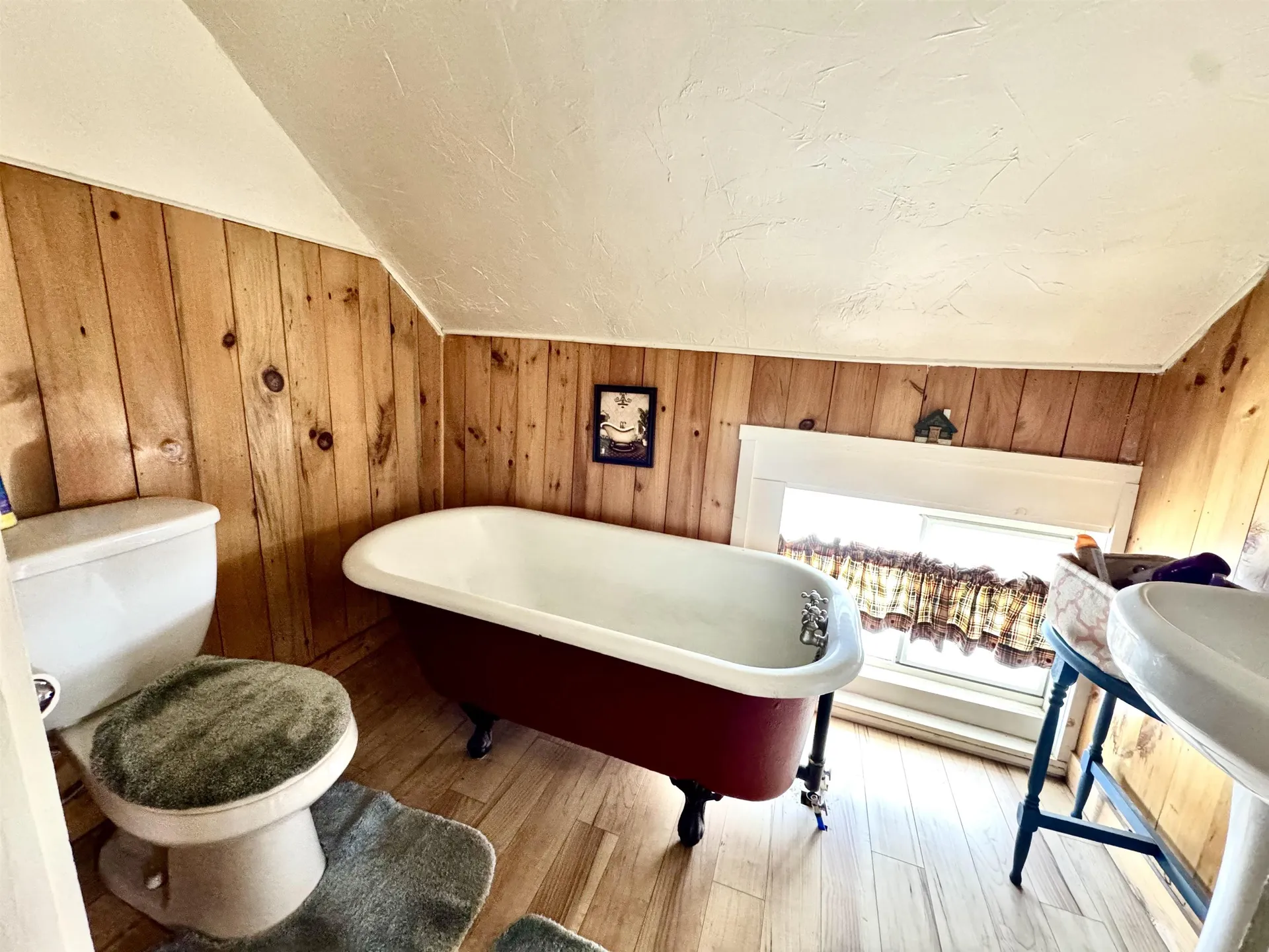 881 South Hill Road Stewartstown NH 03576