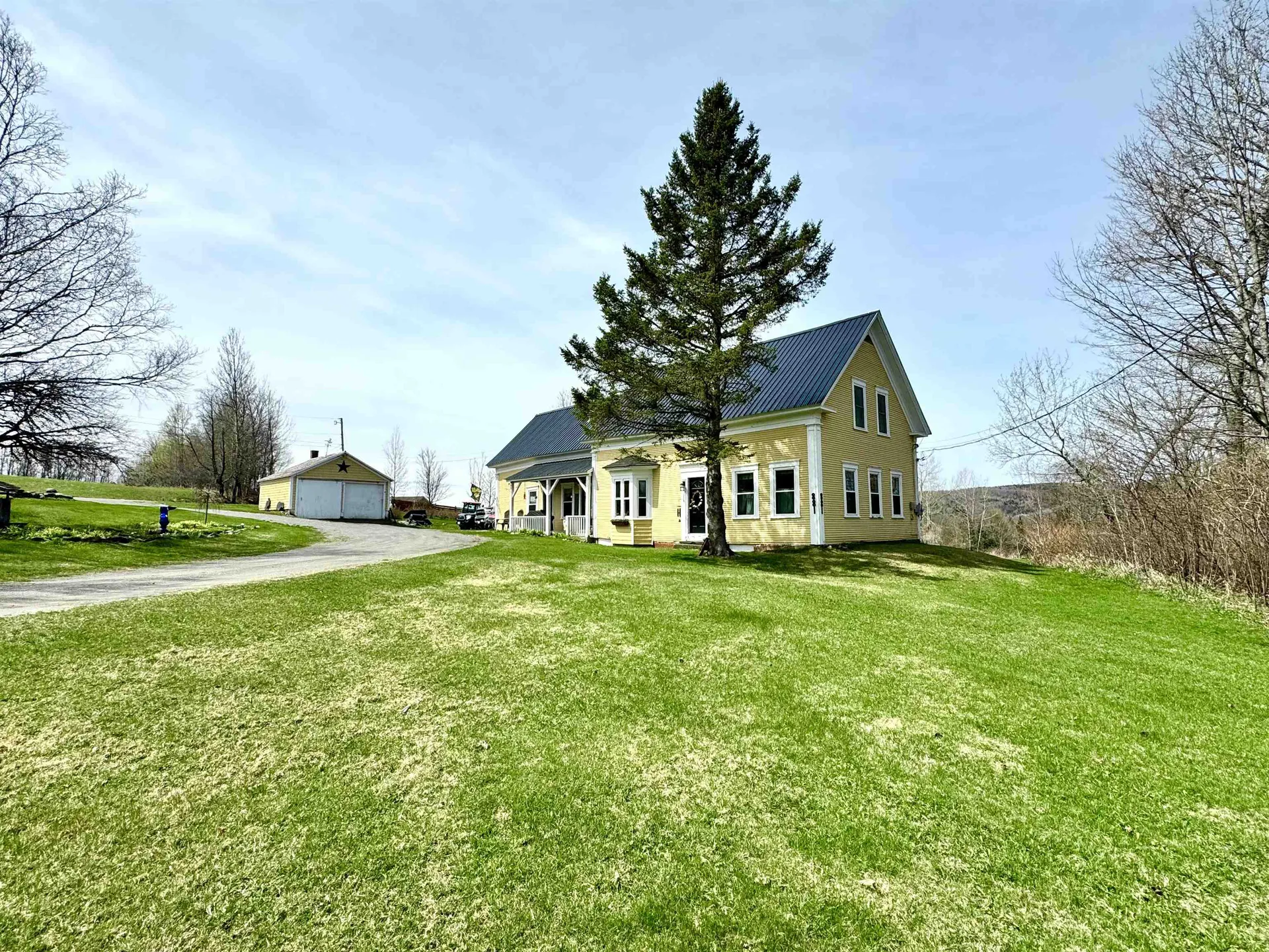 881 South Hill Road Stewartstown NH 03576
