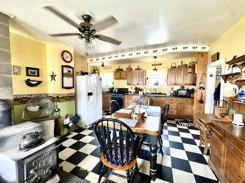 881 South Hill Road Stewartstown NH 03576