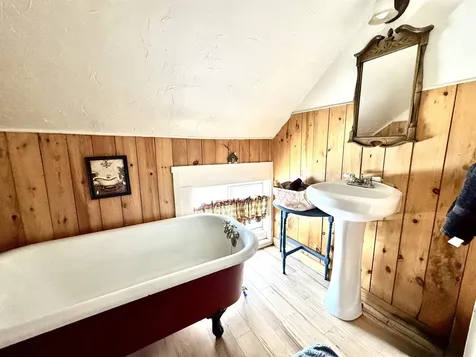 881 South Hill Road Stewartstown NH 03576