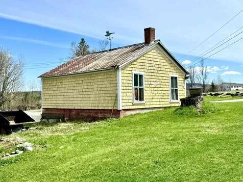 881 South Hill Road Stewartstown NH 03576