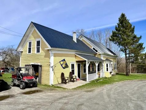 881 South Hill Road Stewartstown NH 03576