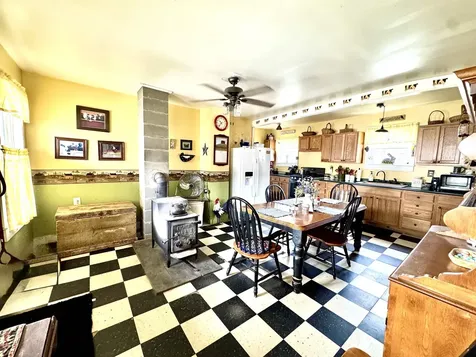 881 South Hill Road Stewartstown NH 03576